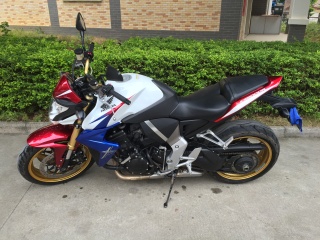 广西贺州出14本田CB1000R变异大黄蜂5.58万!!!!!!!!!