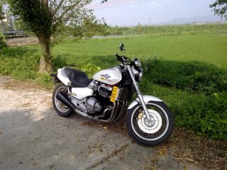 爱车已卖。谢谢各车友帮顶