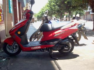 房地产公司倒闭，急处理电喷迅鹰125，外省真牌真证力帆250，本田小公主100摩托车