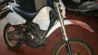 茂名地区代友出95年铃木越野DR250大眼一台