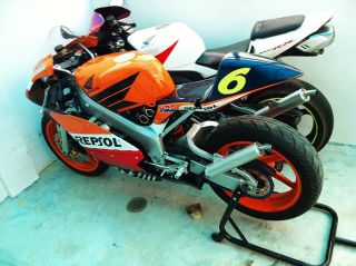 惠州出HONDA P3赛道版一台(秒杀价12000），盗匪250一台