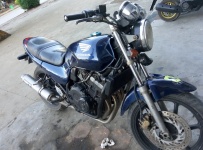 转让价格不贵的R6 。另转让CB400， 22期，蓝宝石