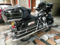 出09哈雷至尊大滑翔，车好价不高