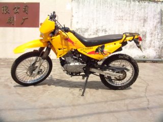 本田VFR30期400C,铃木轻崎藏獒200CC越野车.本人要外出了价钱可以少了