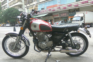 广东江门市区出售鑫源400CC棍王复古车一台