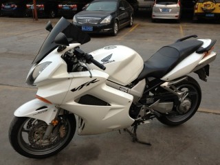 广州白云区出售VFR800