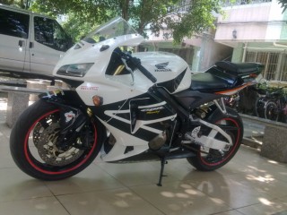 以出售，不要在打电话来了，谢谢。