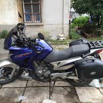 本田经典拉力阿尔卑斯650