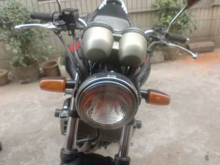 代佛山车友出售06小黄蜂250，售18000圆正，ZXR250，售8000圆