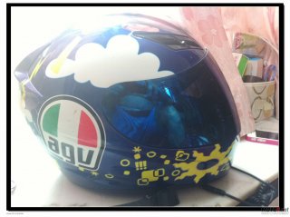 佛山南海罗村 800低价出售7成新AGV一个L码，可指甲刀