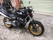 出售01极品小黄蜂250