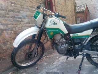 代友出售雅马哈小鹿223，价格5800，车在佛山高明