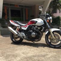 广州番禺出03年神B二代一部。价钱一步到位。