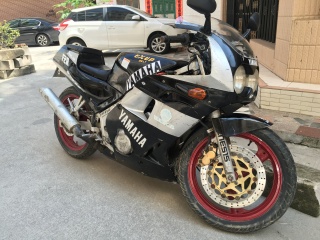 4500块卖FZR250·