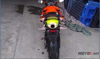 出售06CBR1000威爽花外壳600元