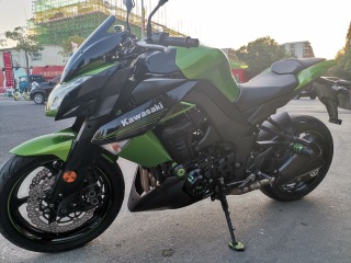 汕头出12年精神川崎Z1000