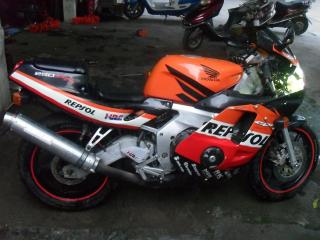 珠海 9000元出售CBR22期