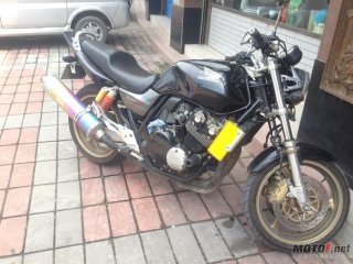 云浮新兴县出售01年CB400 VTEC1 改三尾。1.9万（）