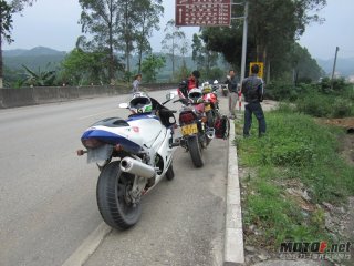 开平出售96 GSX R750自刀一千  第二页有视频
