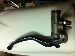 出售闲置宾宝刹车泵同鲍鱼