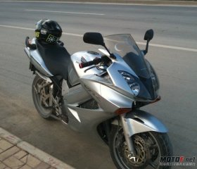 广西南宁代友3万多急出05本田VFR800公路截击机............有视频