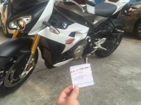 出售宝马2015年的 S1000R