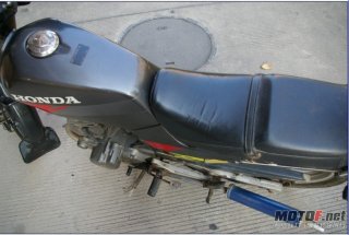 佛山禅城代友出售本田CBT125