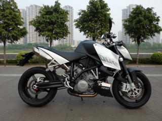 佛山代友转让08年生产超猛暴KTM990.DUKE