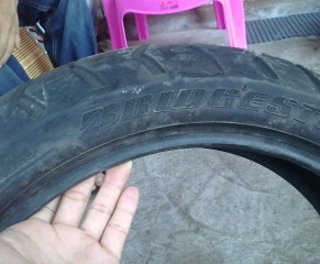 250便宜卖条9成新的普利司通160-60-15