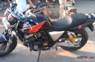 湛江代友出售精神94CB400一台