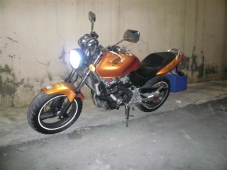 04年10月经典小黄蜂一台