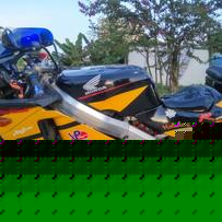 出售台精神cbr400 23期