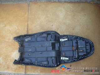 降价出售VTR1000和NSR/CBR250 22期的一些拆车件！！！！！！