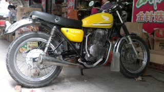 广州增城出售CB400一台！