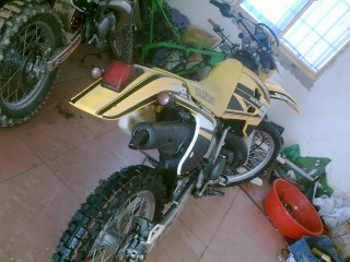 代友发帖12000出铃木RMX250一台