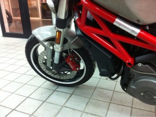 正规大贸~~10年6月杜卡迪696~~11万求秒~~