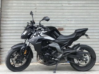 春风NK400街车，正规粤J（鹤山）2016年10月上牌