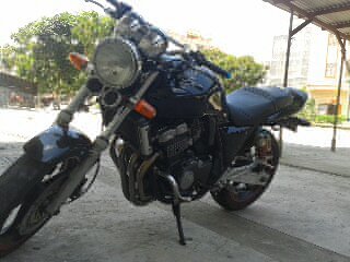 阳江出CB400 11800 1个钟给人打电话秒了》。。。