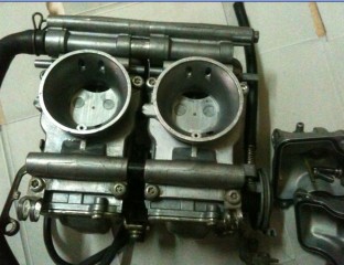 江门新会出售Nsr250波箱同化油器400元