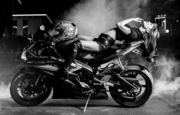 女主播个人一手雅马哈R6出售