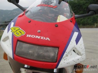 出售3仔包围一套带油箱 TZR/RGT 拆车配件 20起。24期单摇臂总成