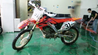 广州花都代友出 07一手纯水CRF250  已经卖出