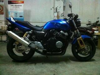 广州增城代友打包发售 04年 纪念版宝马R1150R---04年 CB400 三代