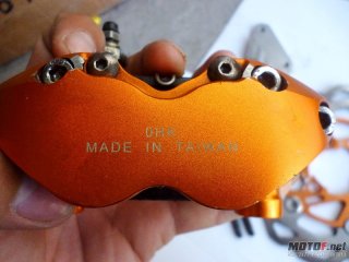 梧州处理一顶SUOMY恶狗,有几样踏板改装件.减震刹车