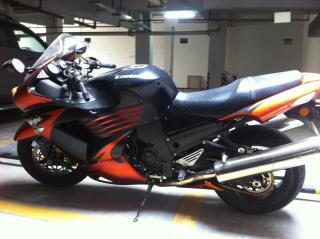 佛山顺德出售川崎ZZR1400CC（六眼魔神）