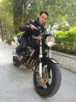 广东汕头出00年超精神小黄蜂250