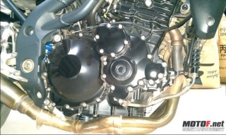 广东中山61800继续出售08款英国凯旋1050，接受换车07款以上F5或07以上R6，互补差价