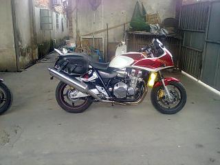 佛山南海区出07本田CB1300猪头版一台