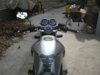 中山民众出银色94CB400