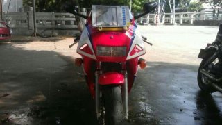 顺德出两台摩托车精神本田SE4仔  雅马哈XV250太子